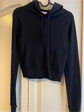 Aritzia TNA Waffle Knit Hoodie Size M